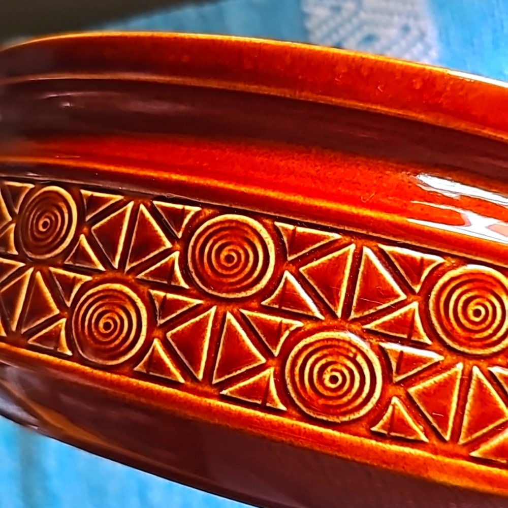 Beswick England 2322 Zorba oval dish